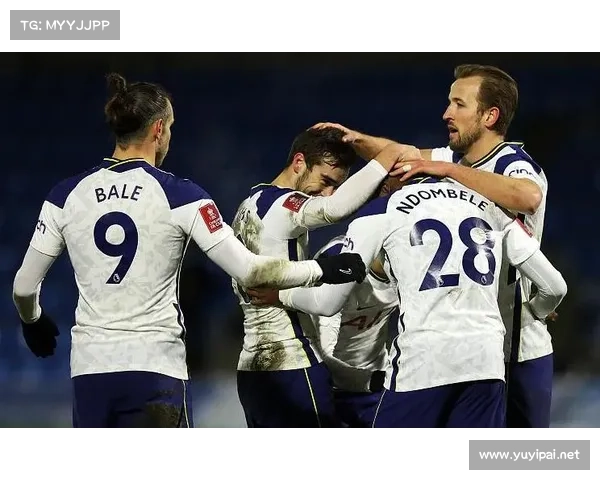 小卢卡斯替补原因分析：战术调整、状态考量及多方面因素解析